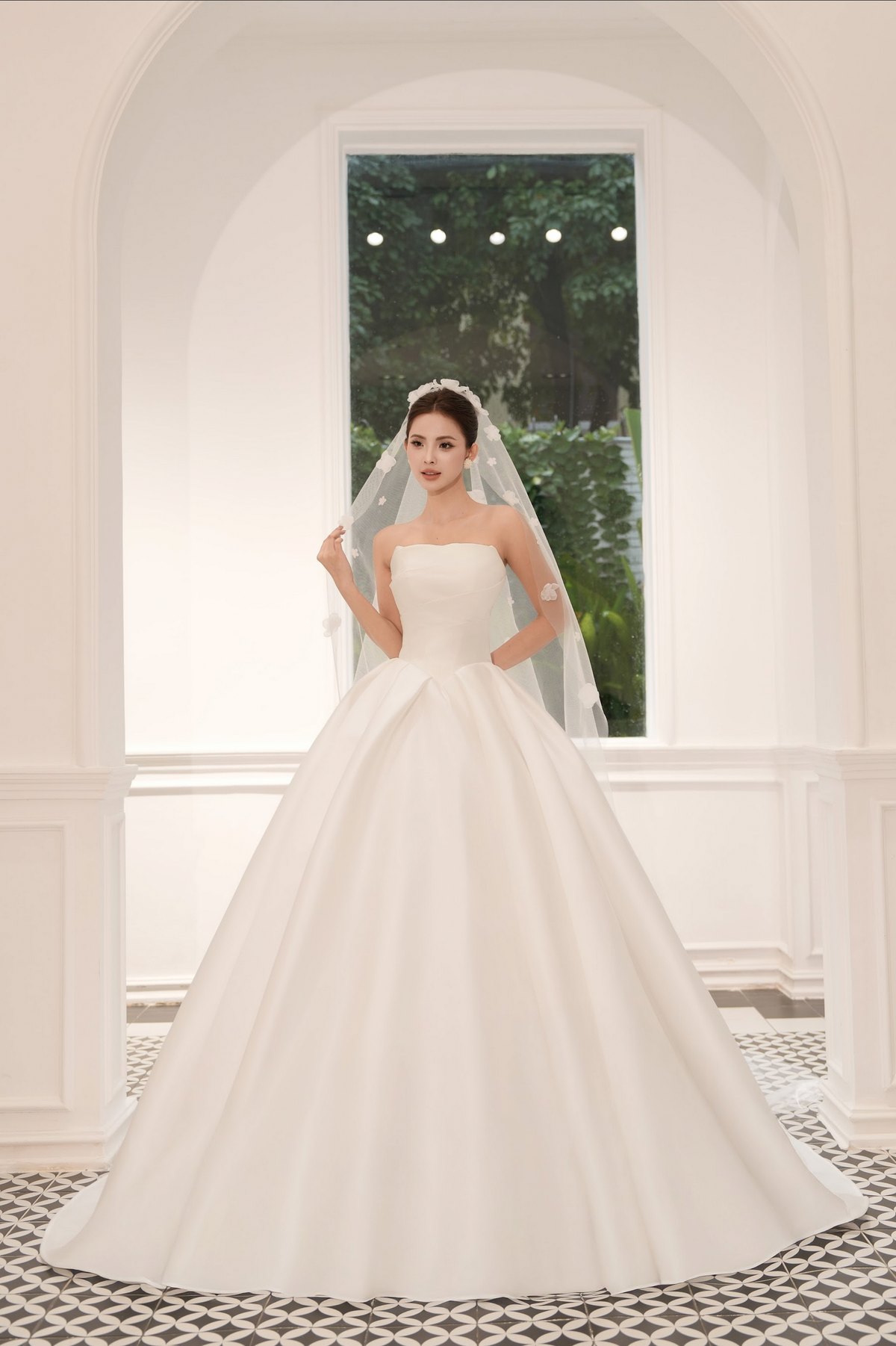 Featured Gown 4