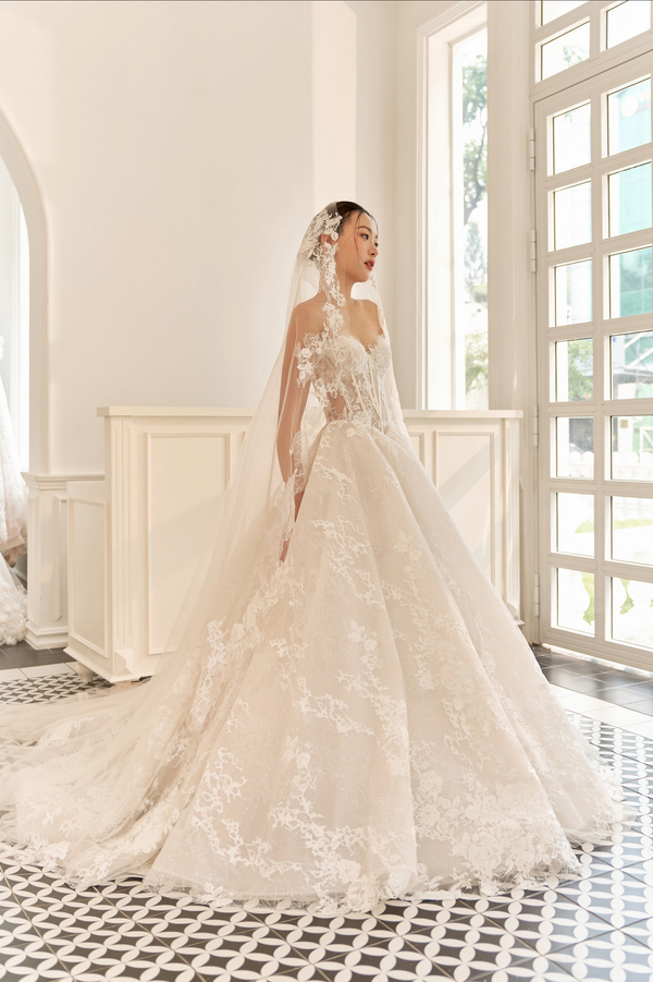 Featured Gown 5