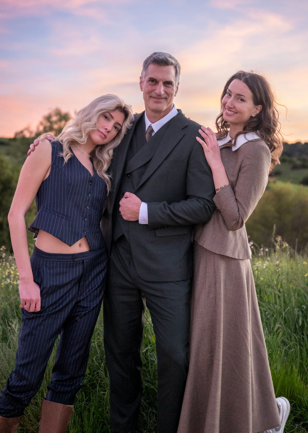 Bespoke family suits San Jose: Seth Eden custom coordinated styling for portraits in Atherton, Palo Alto, and Los Altos Hills.