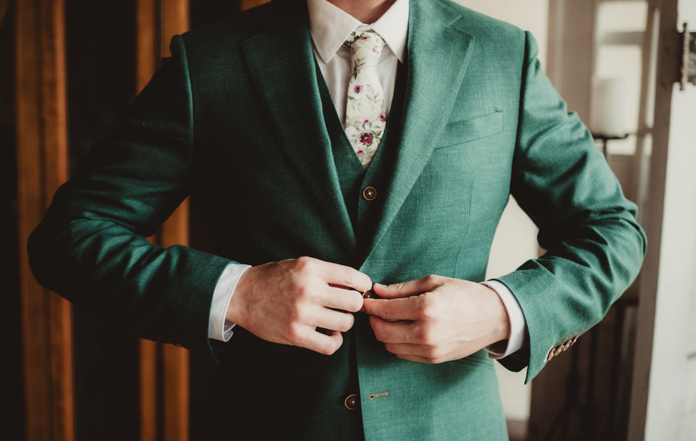 Custom tailored suits that are hand stitched, full canvas with artisan precision serving los altos, atherton, palo alto, saratoga and silicon valley.